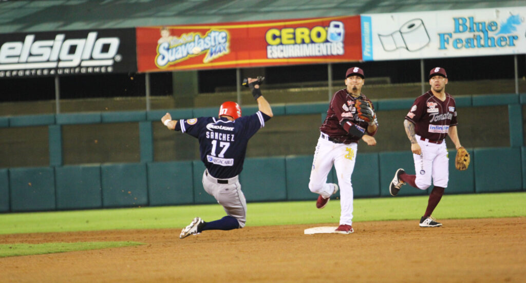 PIERDE GONZÁLEZ INVICTO EN CASA