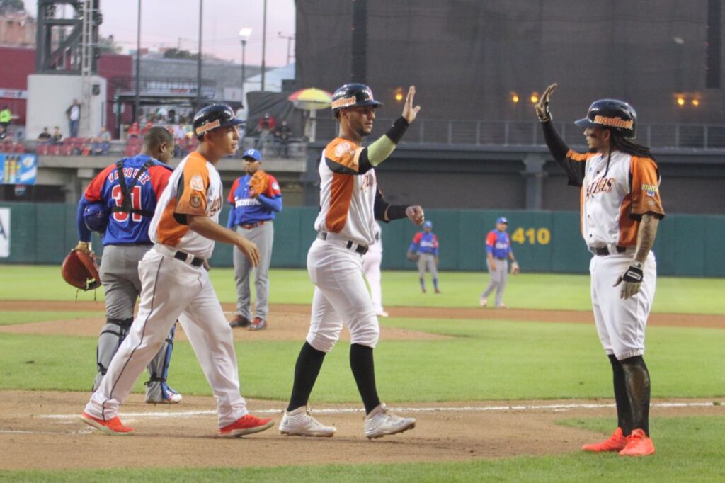 VENEZUELA SE INSTALA EN SEMIFINALES