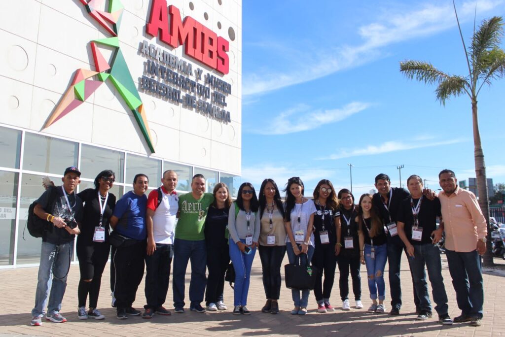 MEDIOS NACIONALES E INTERNACIONALES SE QUEDAN IMPRESIONADOS CON LA ACADEMIA DE BÉISBOL