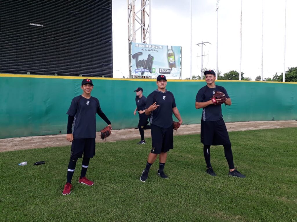 David Gutiérrez reporta a la nave guinda