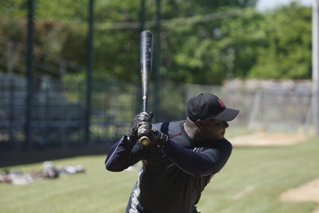 Tomateros ya cuenta con Ronier Mustelier