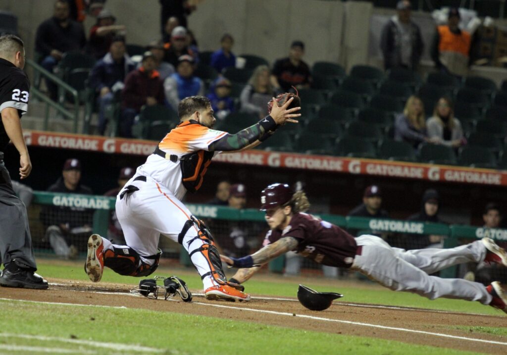 GUINDAS EMPAREJAN LA SERIE EN HERMOSILLO