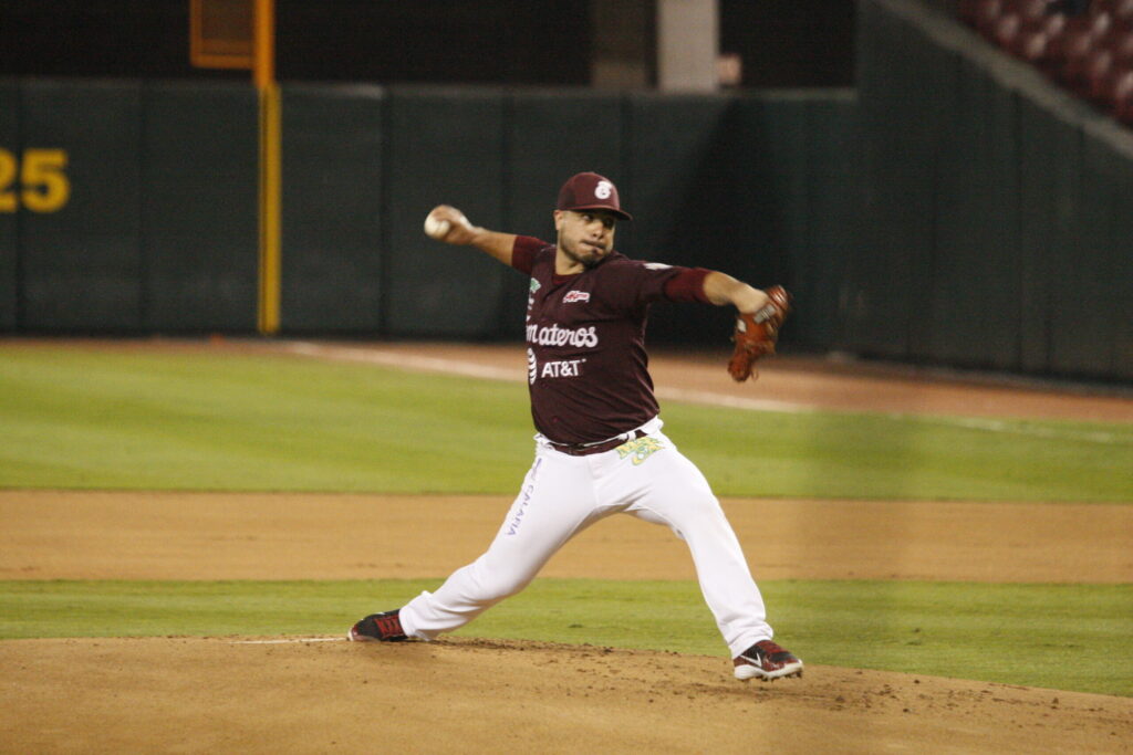 CHARROS EMPAREJA LA SERIE