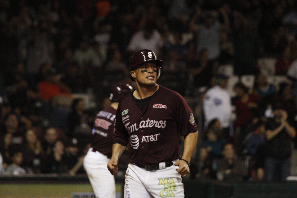 Tomateros, líder único en la tabla general Y muy cerca de la máxima puntuación (16)