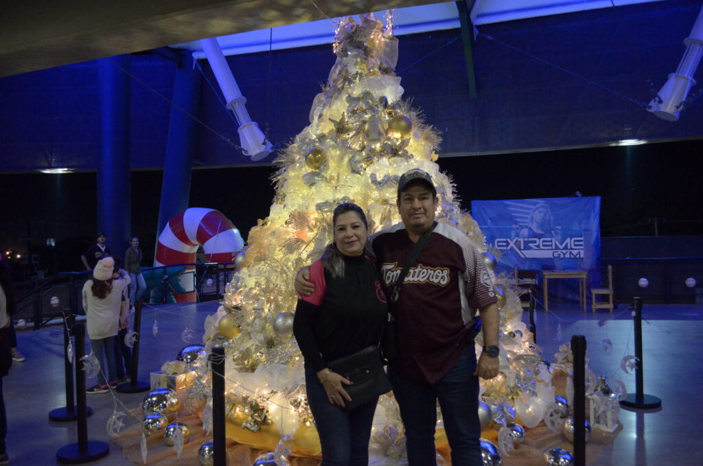 CELEBRAN SERIE CON ESPÍRITU NAVIDEÑO