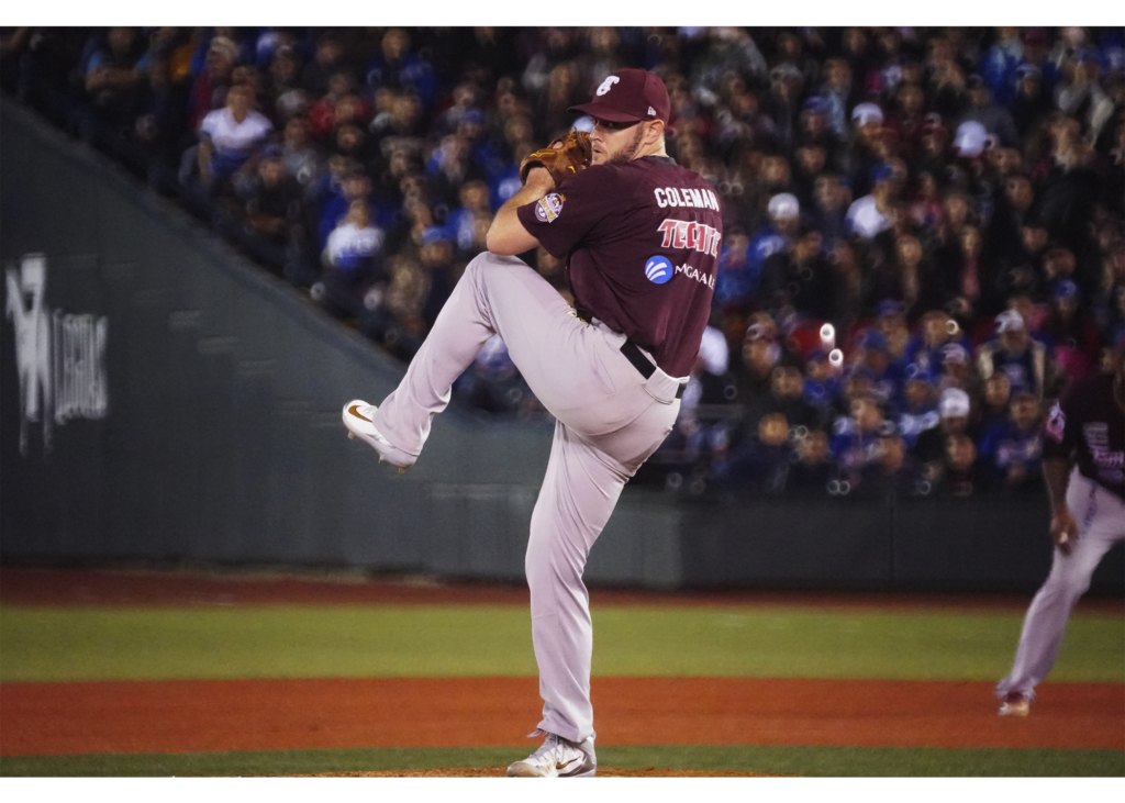 COLEMAN: HISTÓRICO GUINDA Y RELEVISTA DEL AÑO