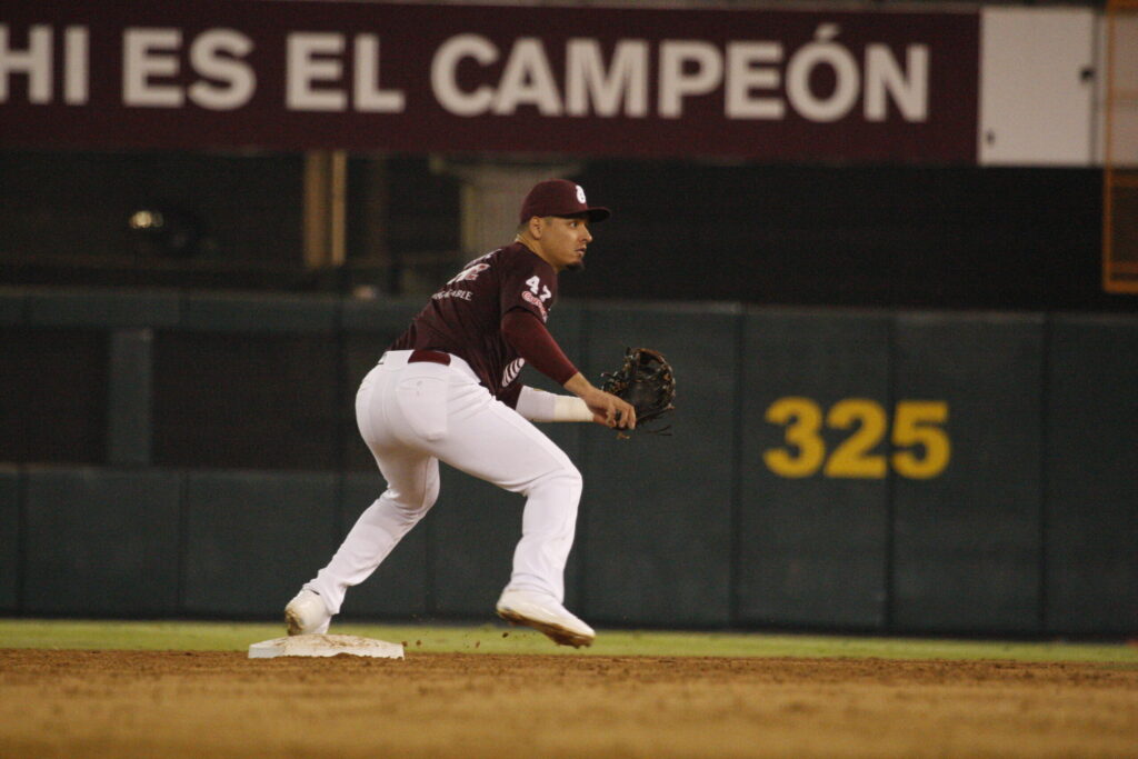 EL TERRENO SE PINTA DE GUINDA EN EL PRIMERO DE PLAY OFFS