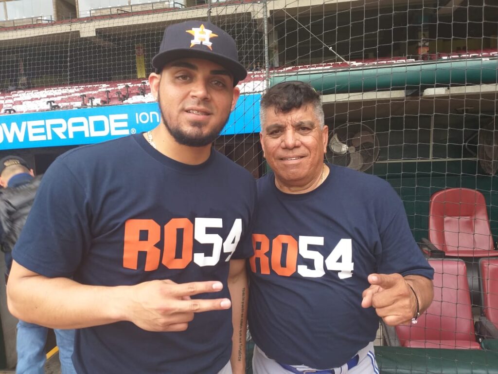 ROBERTO OSUNA JUEGA AMISTOSO EN ESTADIO TOMATEROS