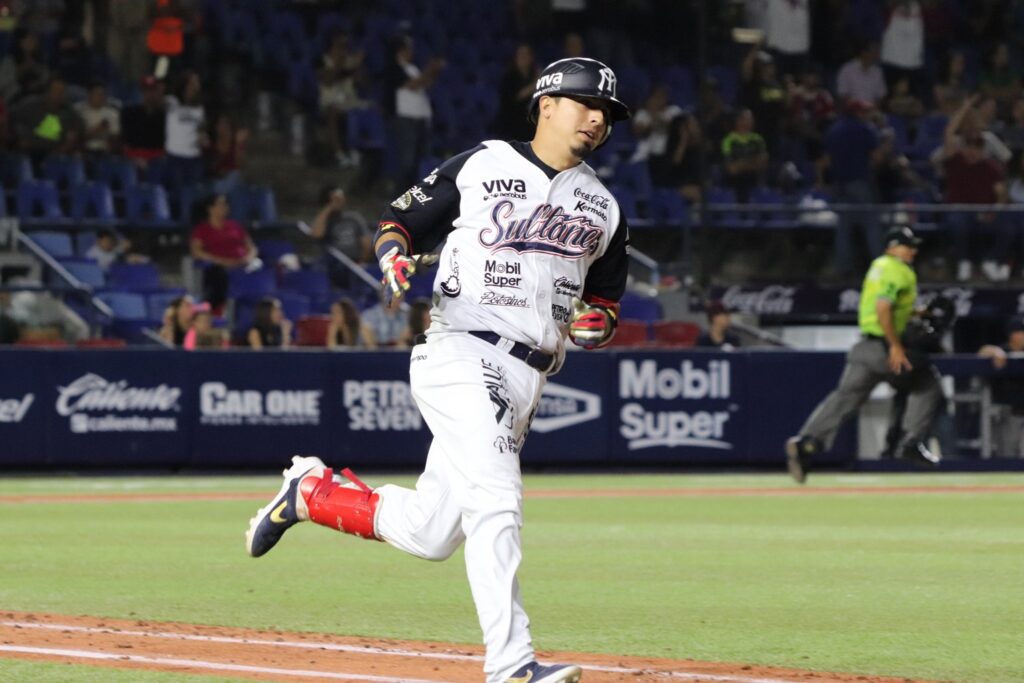 GUINDAS DOMINAN EN EL DIAMANTE INTERNACIONAL