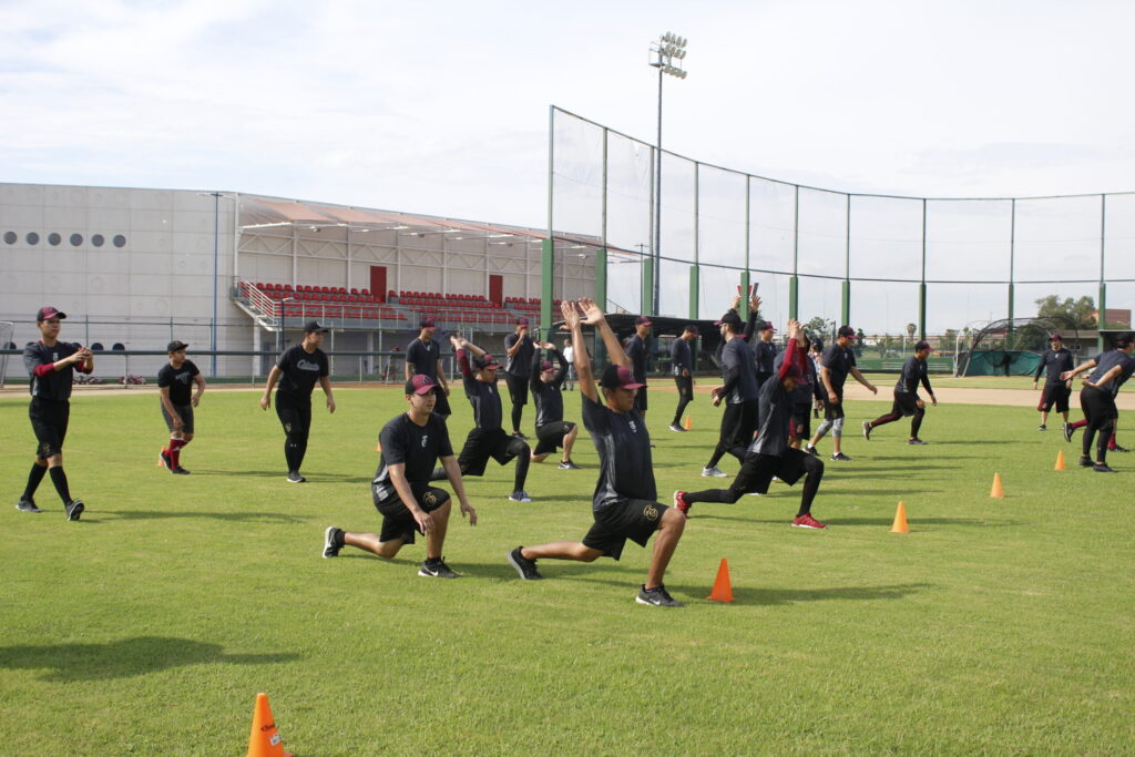 INVITA TOMATEROS A 56 JUGADORES PARA LA PRETEMPORADA