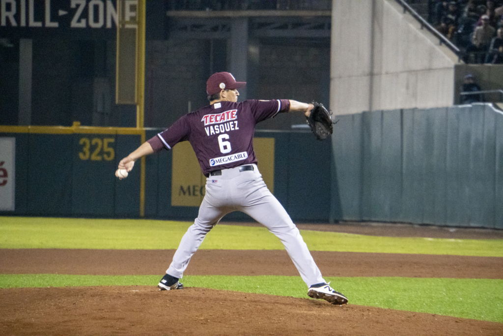 ANTHONY VÁSQUEZ Y PODEROSA OFENSIVA SE UNEN PARA EMPATAR LA SERIE