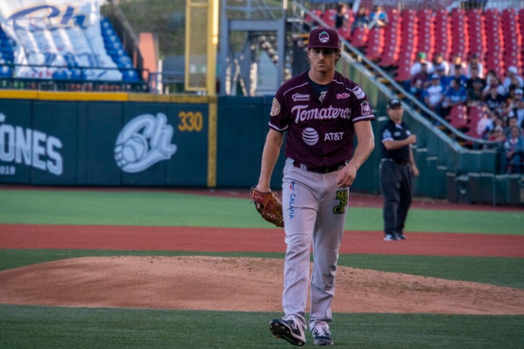GANAN CHARROS EN DUELO DE PITCHEO