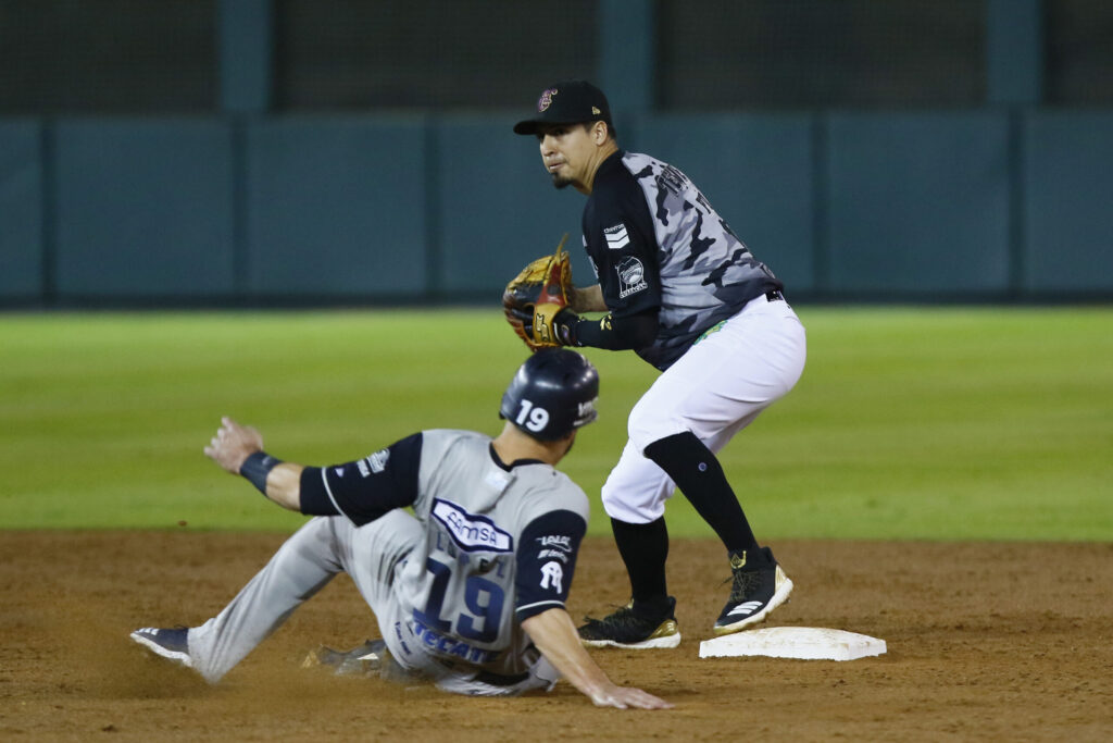 EL BRAZO DE BAÑUELOS CONDUCE A LA VICTORIA GUINDA