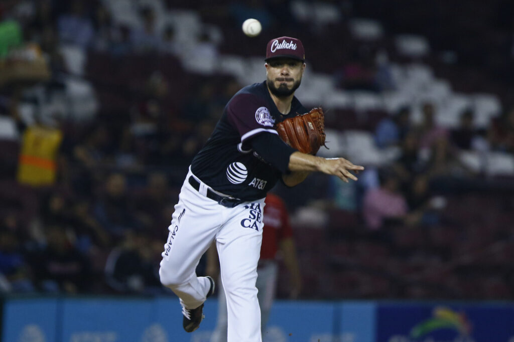 TOMATEROS DOMINA A VENADOS Y LA SERIE SE PINTA DE GUINDA