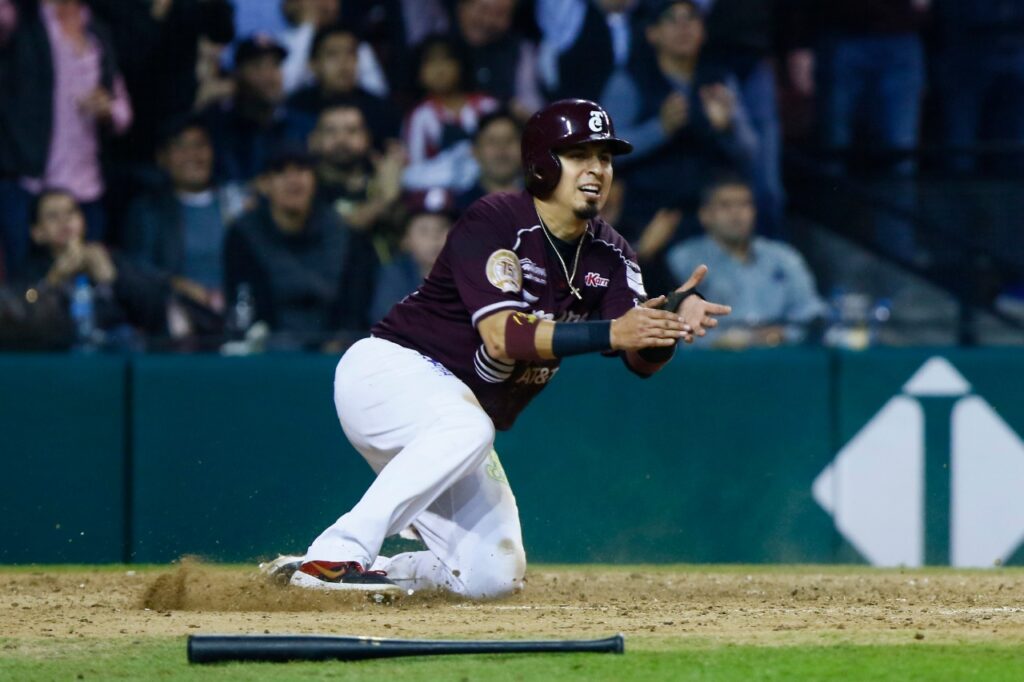 LOS GUINDAS SE LLEVAN DUELO DE VOLTERETAS PARA PONER 2-0 LA FINAL