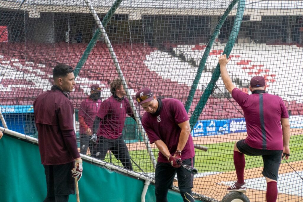 GUINDAS REALIZAN SU SEGUNDO JUEGO INTERESCUADRAS DE PRETEMPORADA