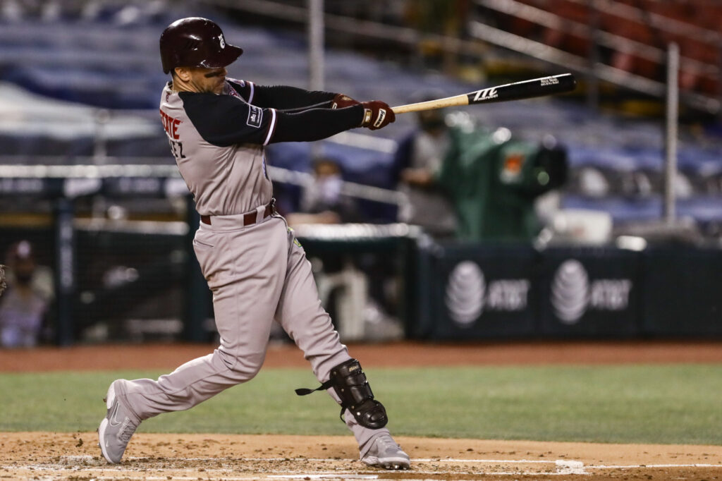 UNA DOCENA DE PODER PARA LOS GUINDAS