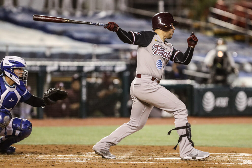 LA PODEROSA ARTILLERÍA GUINDA DESTACA EN LA DOBLE CARTELERA