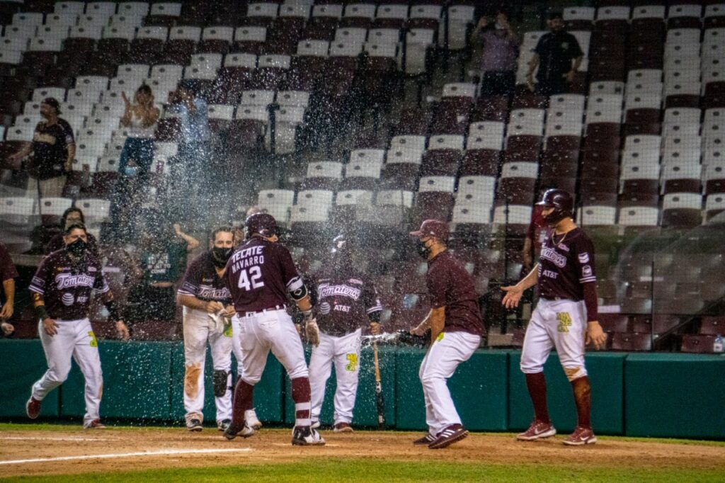 EFRÉN NAVARRO DEFINE DUELO HISTÓRICO CON HR EN EPISODIOS EXTRA