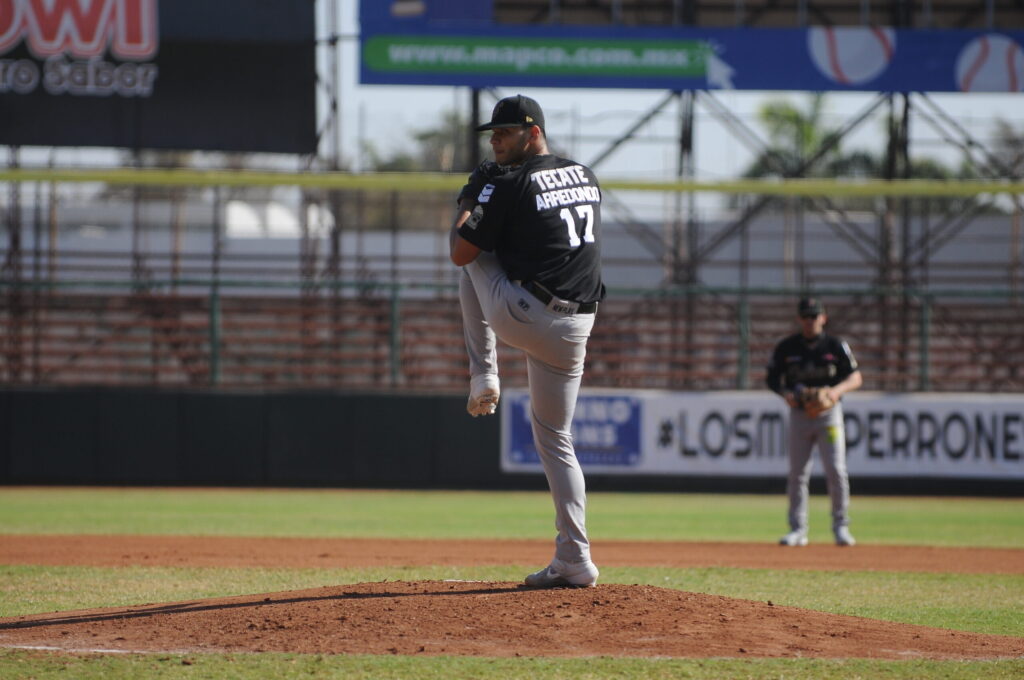 BUEN PITCHEO Y OFENSIVA OPORTUNA EMPATAN LA SERIE EN NAVOJOA