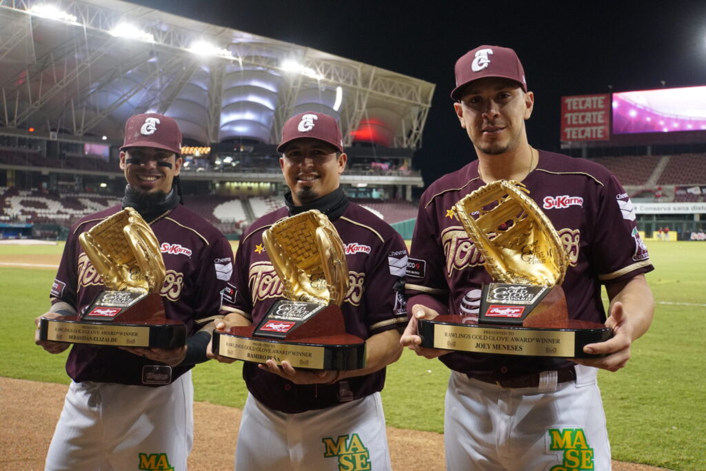 NOCHE DORADA PARA MENESES, PEÑA Y ELIZALDE