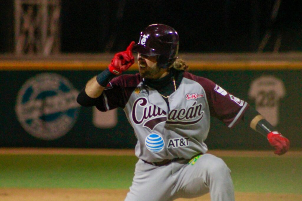 EL PODER GUINDA TIENE REGRESO ESPECTACULAR PARA LA VICTORIA