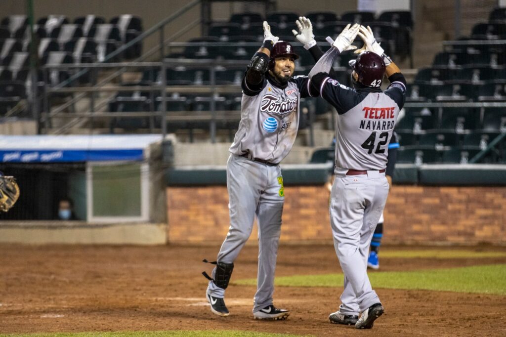 LA OFENSIVA GUINDA SE IMPONE EN EL PRIMERO DE LA SEMIFINAL VS YAQUIS