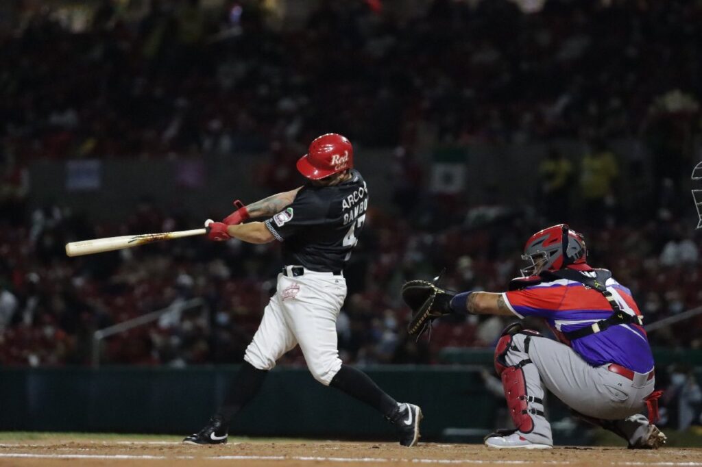 LOS BORICUAS SE ALZAN CON EL TRIUNFO