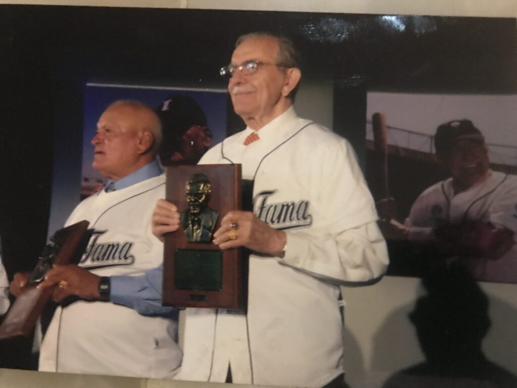 GRACIAS, DON ARCADIO VALENZUELA