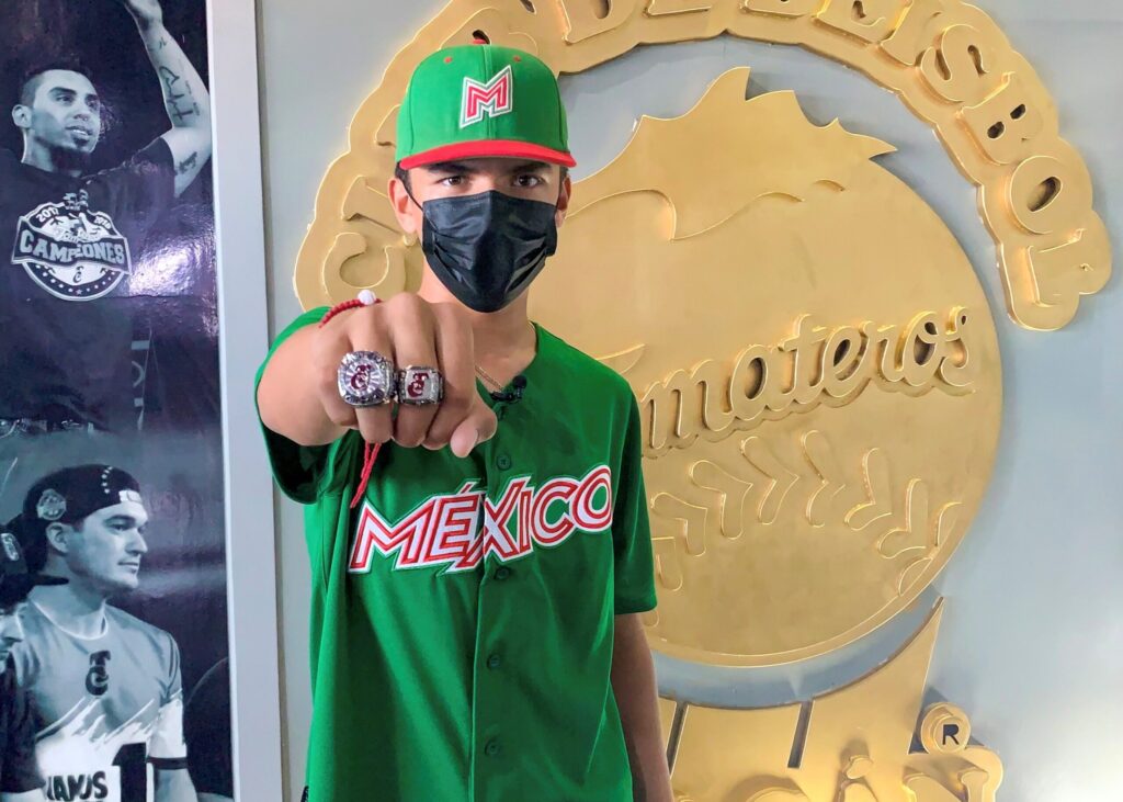 TOMATEROS RECONOCE AL MUNDIALISTA SUB-12 EZEQUIEL RIVERA