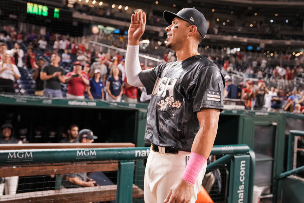 OFENSIVA Y PITCHEO GUINDA BRILLAN EN MLB