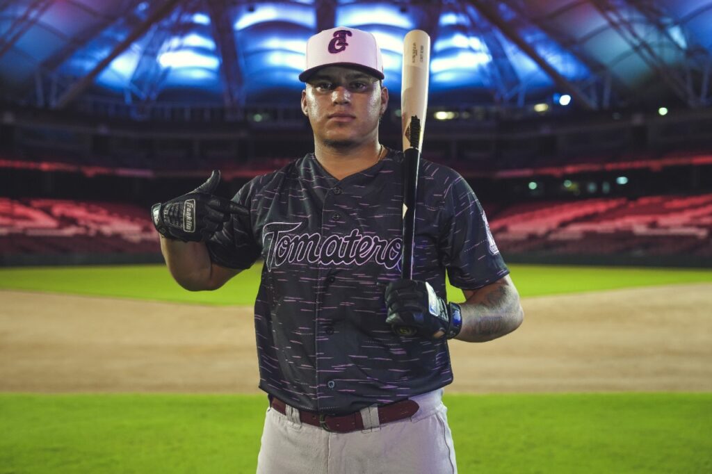TOMATEROS VUELVE A CASA PARA LA SERIE ROSA
