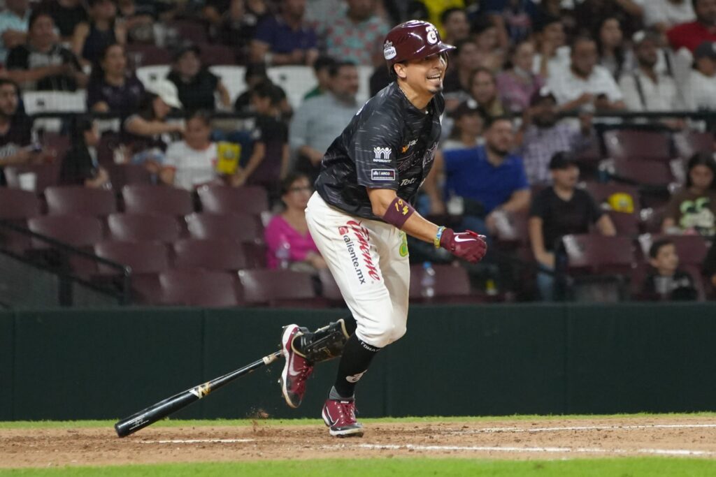 TOMATEROS SE QUEDA CERCA DEL REGRESO