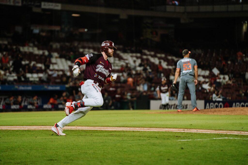 TOMATEROS VISITA HERMOSILLO POR PRIMERA VEZ EN LA CAMPAÑA