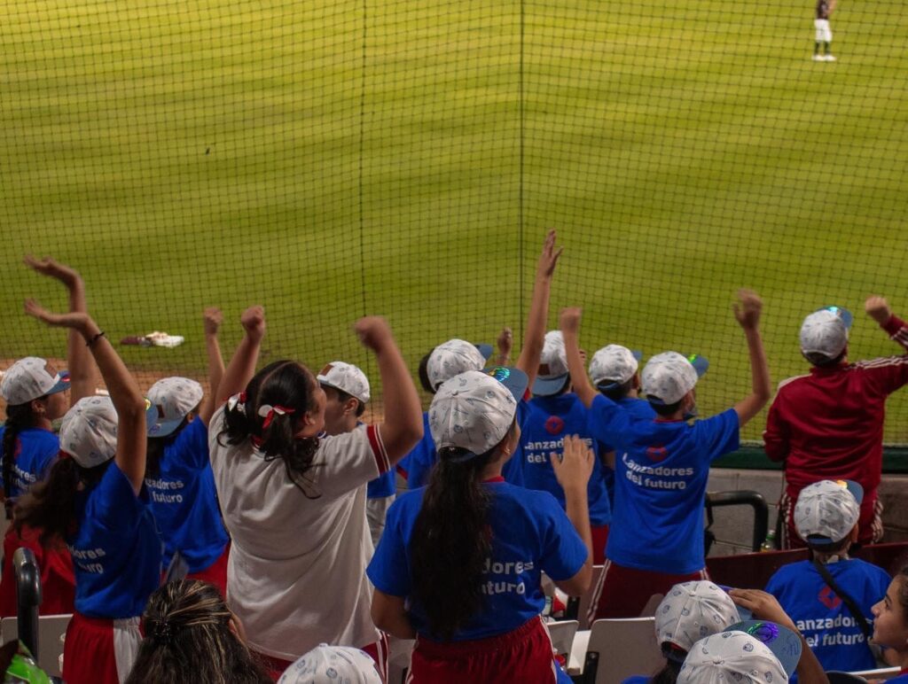TOMATEROS Y ARCO® LLEVAN LA EXPERIENCIA DEL BÉISBOL A 500 PEQUEÑOS CULICHIS