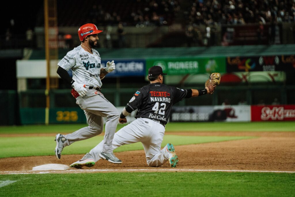 GUINDAS A LIGAR SERIES GANADAS CONTRA VENADOS