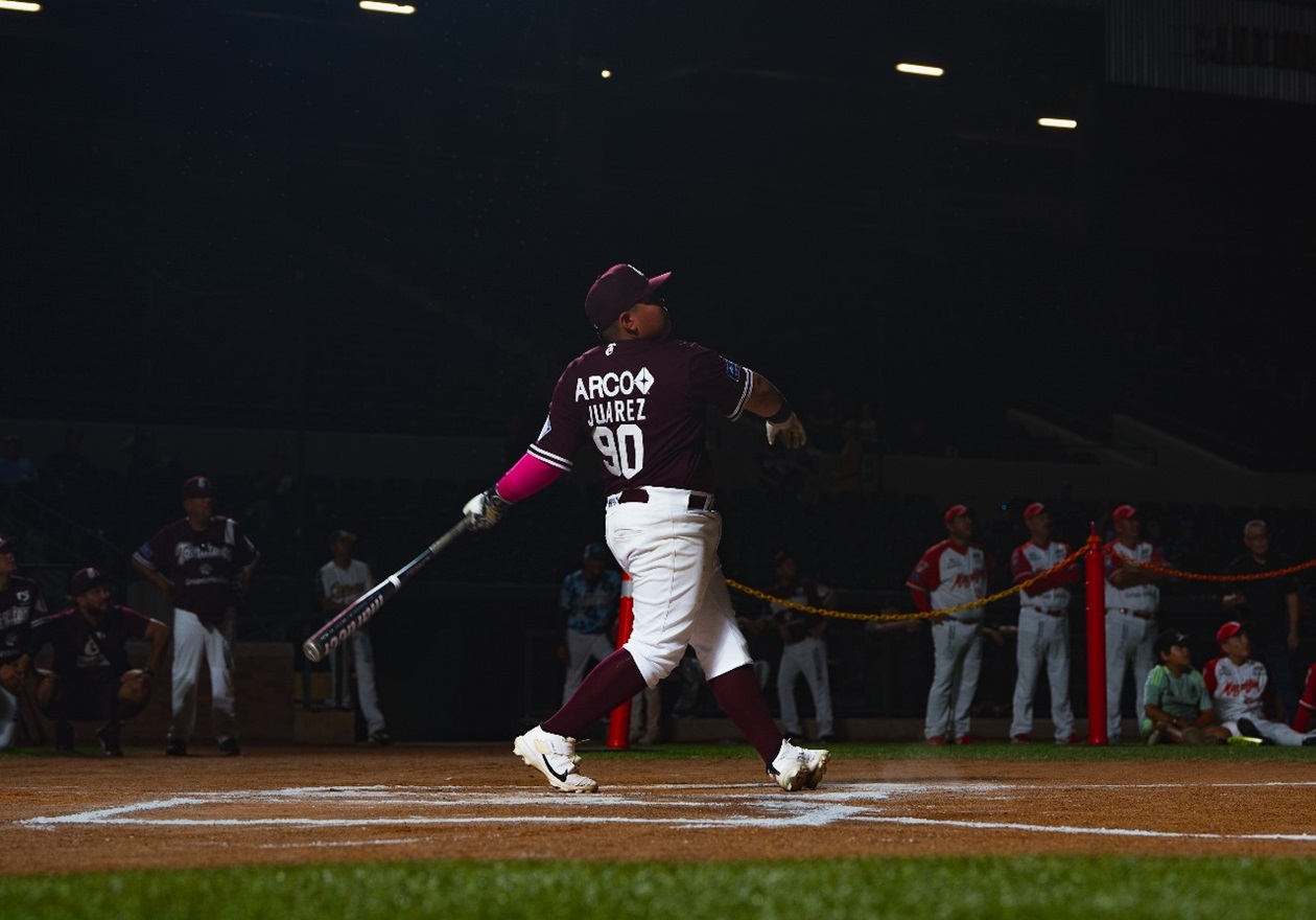 ANDRÉS JUÁREZ IMPARTE CLASES DE PODER EN EL HR DERBY DEL TORNEO INFANTIL