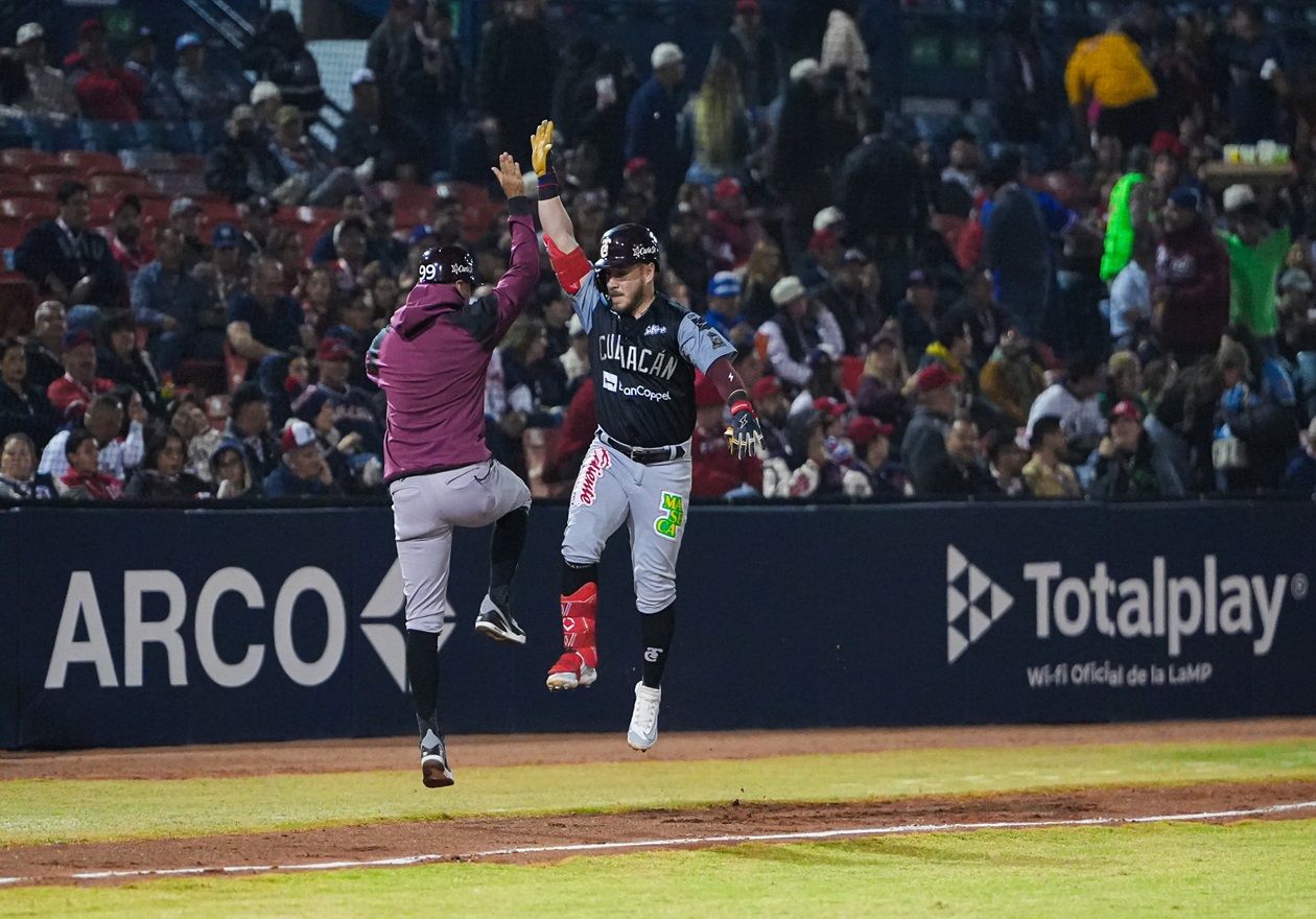 ESPECTACULAR NOCHE DE QUIROZ LLEVA A TOMATEROS A GANAR SÉPTIMA SERIE CONSECUTIVA