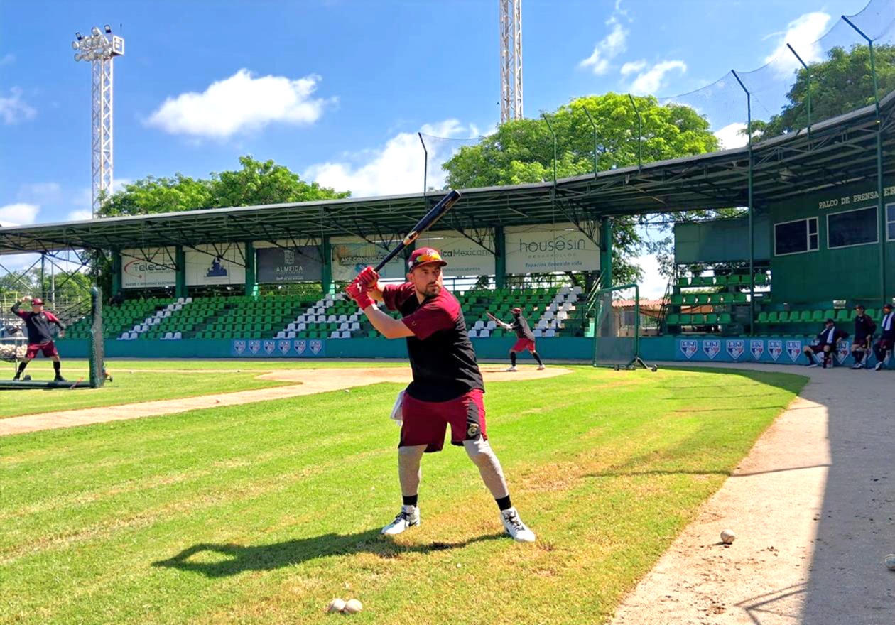 DOS FIGURAS GUINDAS REPORTARON ESTE SÁBADO A LA PRETEMPORADA