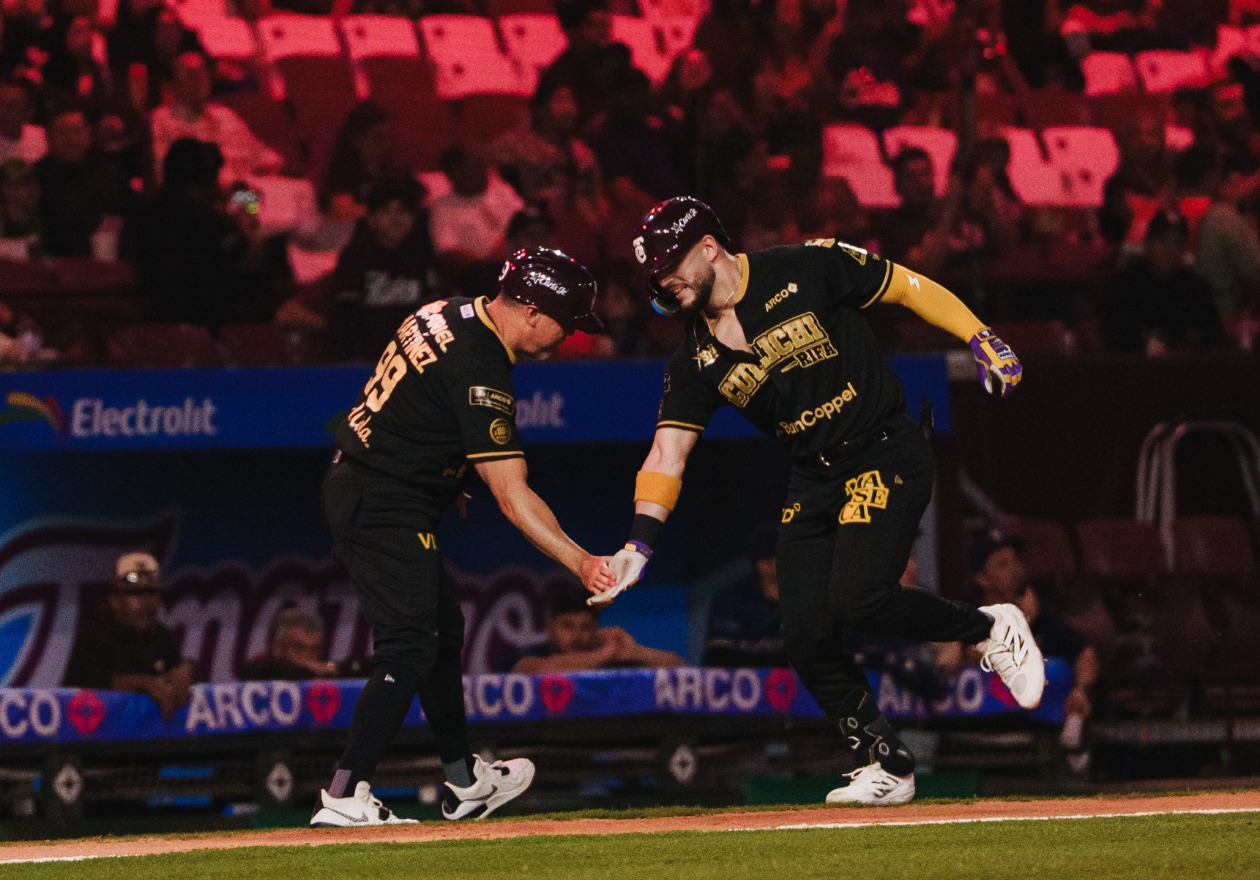 TOMATEROS PASAN LA ESCOBA SOBRE TUCSON